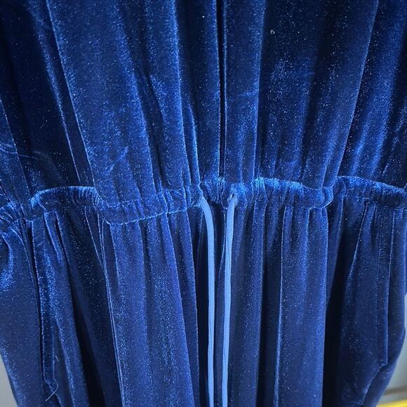 Ralph Lauren Blue velvet Jumpsuit with V-Neckline - Picture 3 of 8